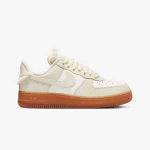 WMN'S AIR FORCE 1 '07 LX 'SAIL/COCONUT MILK-GUM MED BROWN'